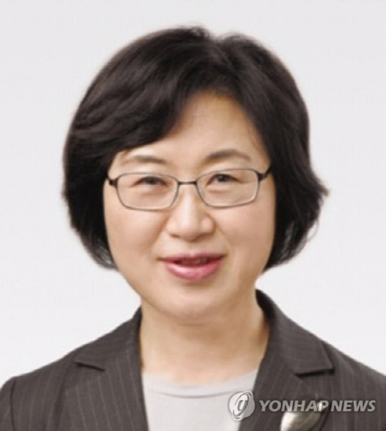 정영애 여성가족부 장관